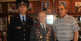 Полицейские поздравили своих ветеранов с Днем Победы в Хабаровском крае сайт УМВД по Хабаровскому краю